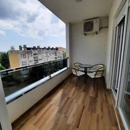 Alex Industry Apartment *