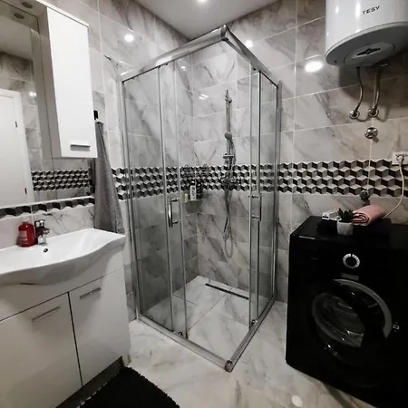 Alex Industry Apartment